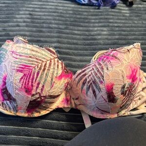 Victoria's Secret Tropical Print Bra
